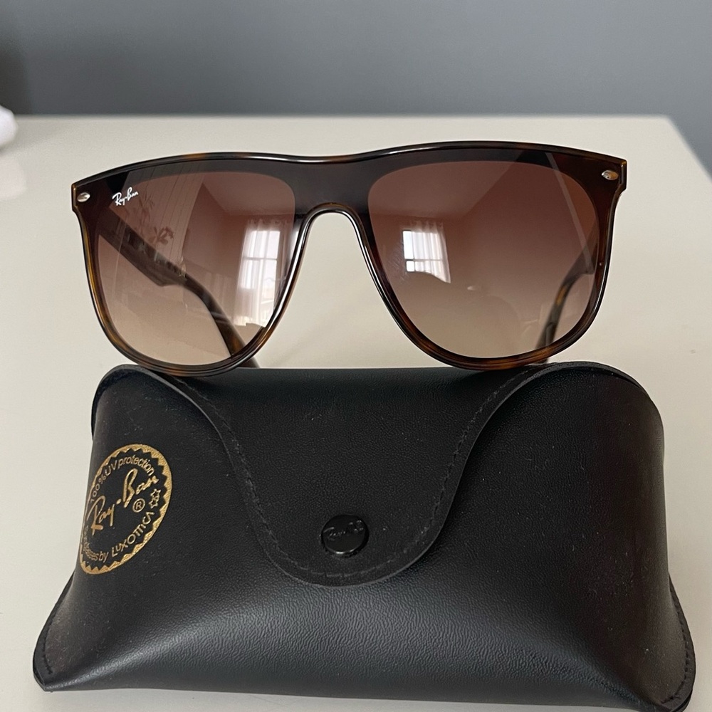 Ray-Ban Blaze Wayfarer